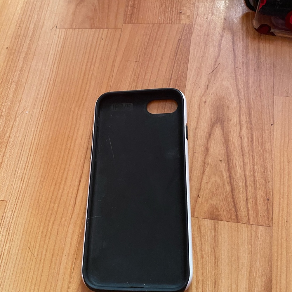 Starbucks case - Picture 2 of 2